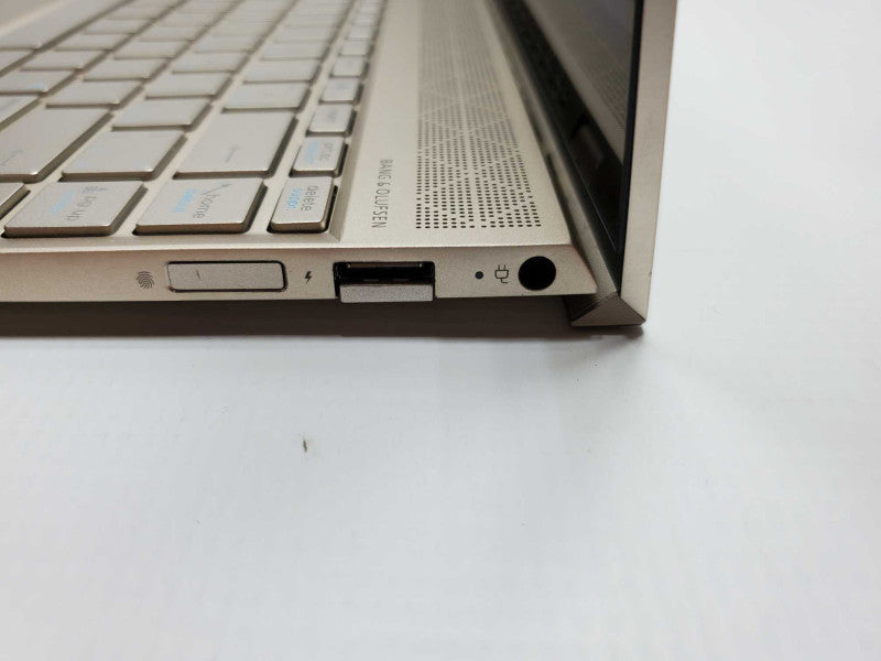 HP Envy Core i5-8250U @ 1.6 GHz 8GB Ram 250GB SSD *Touchscreen* [Read] (
