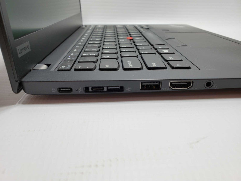Lenovo ThinkPad X390 Core i5-8265U @ 1.6 GHz 8GB Ram 250GB SSD (