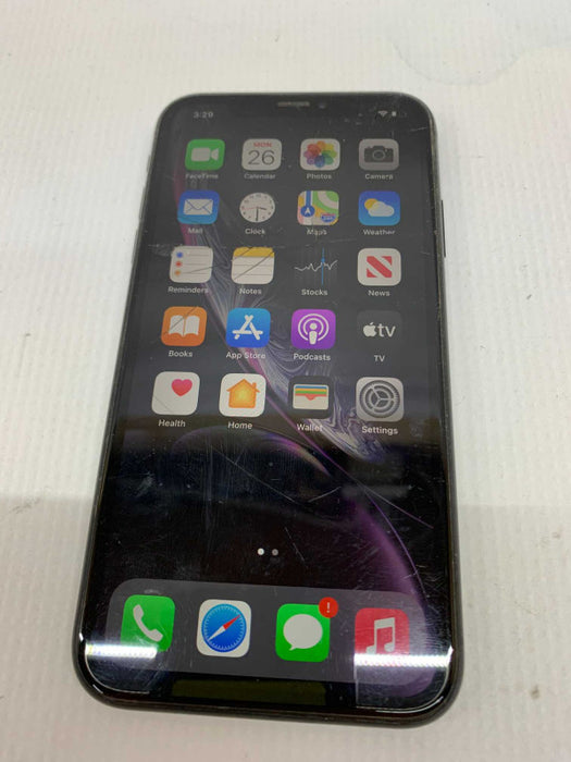 iPhone XR 64GB Cracked
