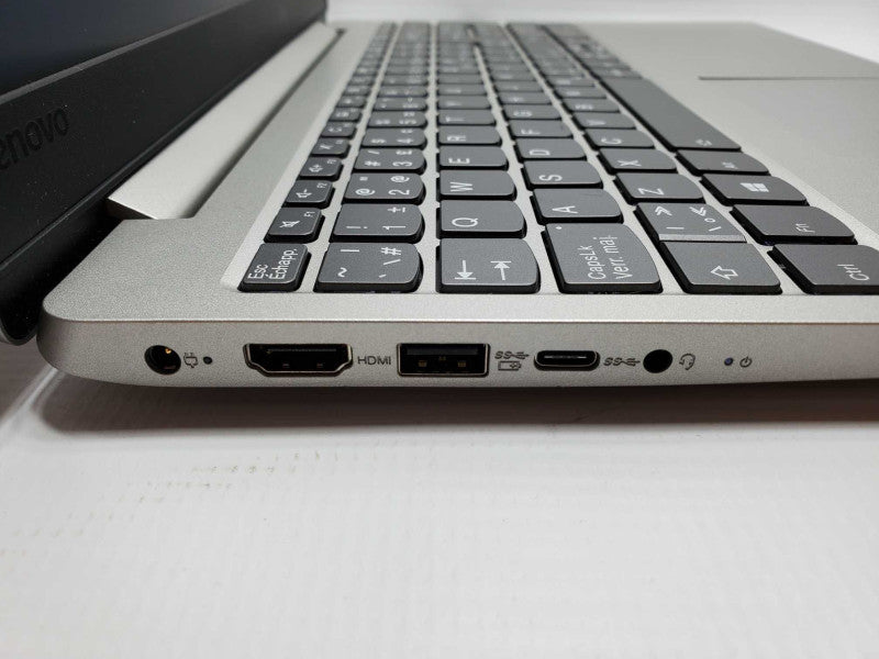 Lenovo IdeaPad 330S Core i7-8550U @ 1.8 GHz 8GB DDR4 250GB SSD (