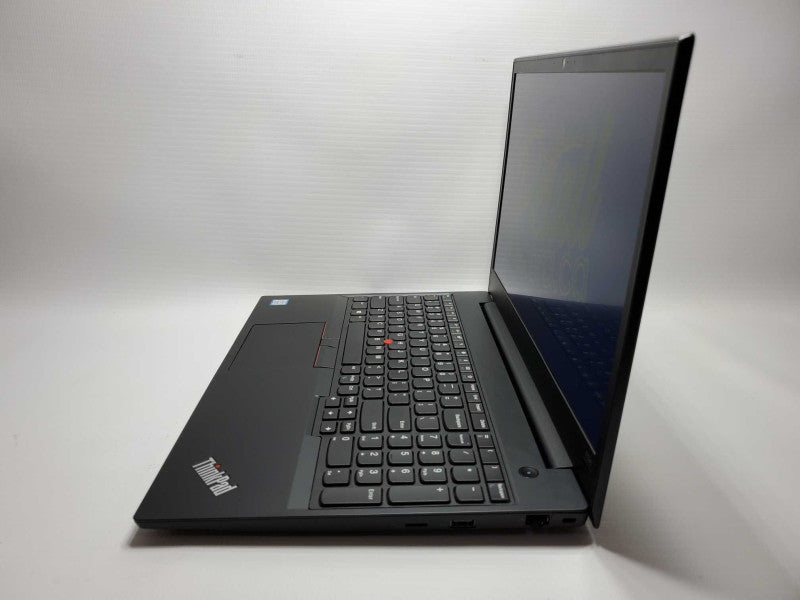 Lenovo ThinkPad E590 Core i7-8565U @ 1.8 GHz 16GB DDR4 250GB SSD (