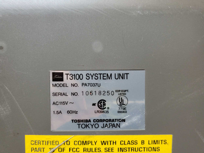 Vintage Toshiba T3100/20 Portable Computer PA7037U , AS-IS _