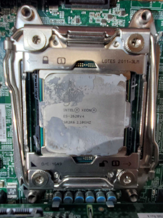 FUJITSU Blade Server BX2560 M2 2x Xeon E5-2620v4 2.1GHz, 32GB DDR4 _