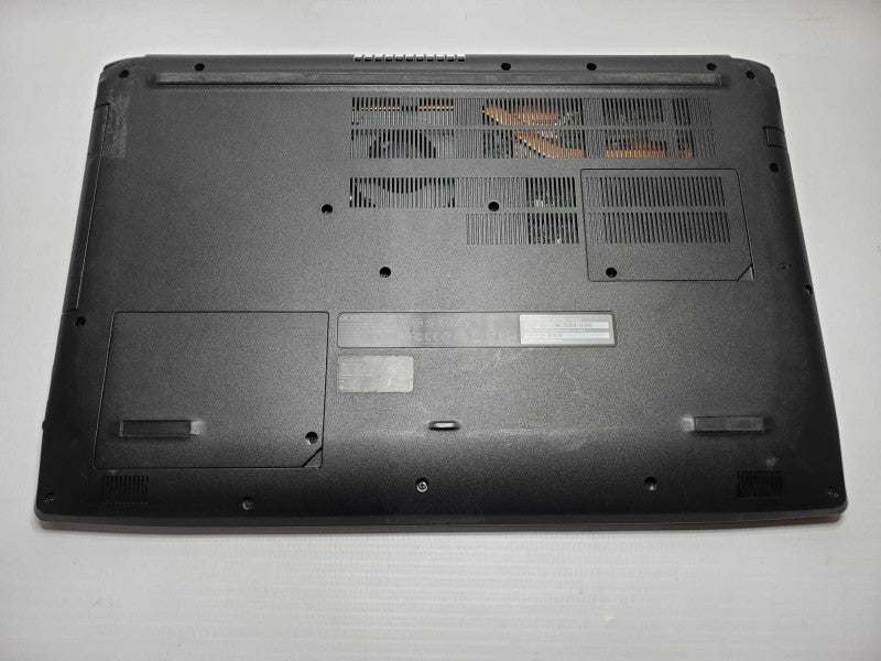 Acer Aspire 5 Core i5-8250U @ 1.6 GHz 12GB DDR4 500GB SSD Nvidia MX150 2GB (