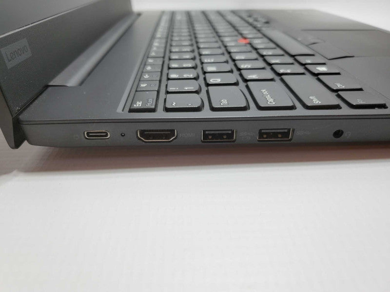Lenovo ThinkPad E585 AMD Ryzen 5 2500U 7GB Ram 250GB SSD Radeon Vega 8  (
