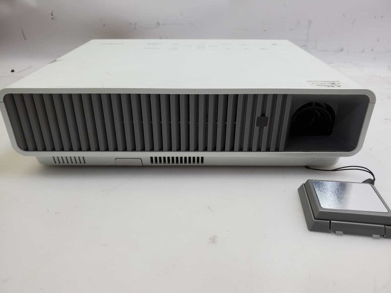 Casio XJ-M255 Projector WXGA Conference Room Projector 11306h used  )