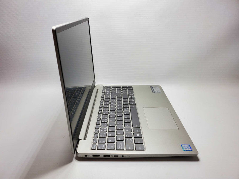 Lenovo IdeaPad 330S Core i7-8550U @ 1.8 GHz 8GB DDR4 250GB SSD (