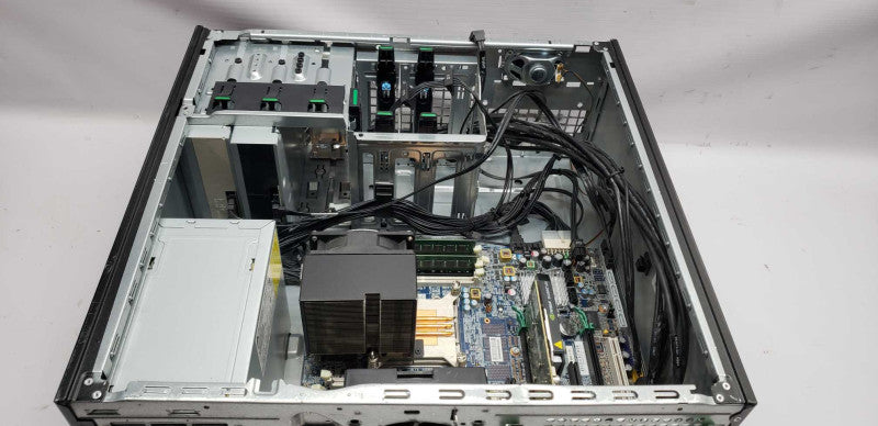 Z40 workstation Xeon E5-1620 @ 3.60ghz / 8gb ram / quadro 600 GPU #