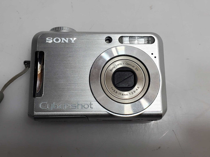 Sony Cybershot DSC-S700 7.2MP Digital Camera w/ 1GB Card & Cables _ Tested )