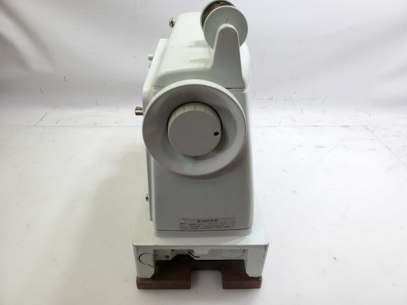 Vintage Singer 631G Sewing Machine Untested AS-IS )