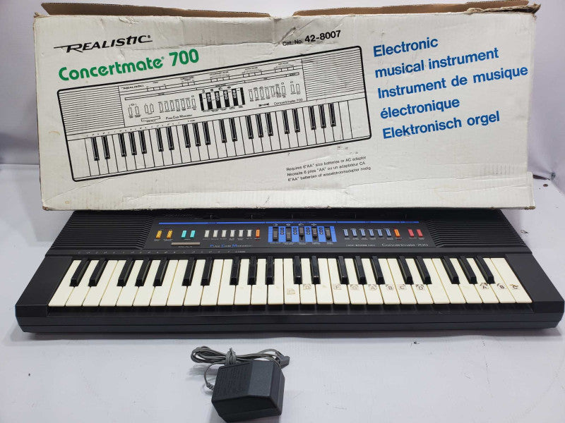 REALISTIC Concertmate 700 Electric Musical Keyboard w/ AC Adapter |