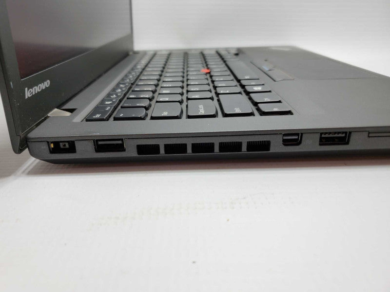 Lenovo ThinkPad T450s Core i5-5300U @ 2.3 GHz 4GB Ram 250GB SSD *READ* (