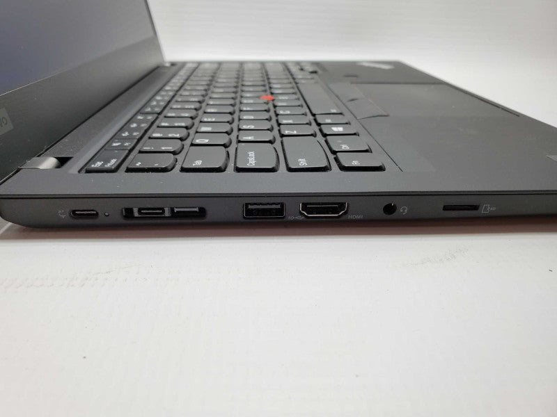 Lenovo T495s Ryzen 5 Pro 3500 @ 2.1 GHz 8GB 250GB SSD Radeon Vega 8 2GB (