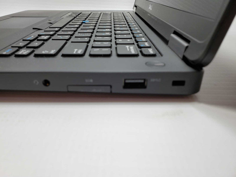 Dell Latitude E5470 Core i7-6820HQ @ 2.7 GHz 8GB Ram 250GB SSD (