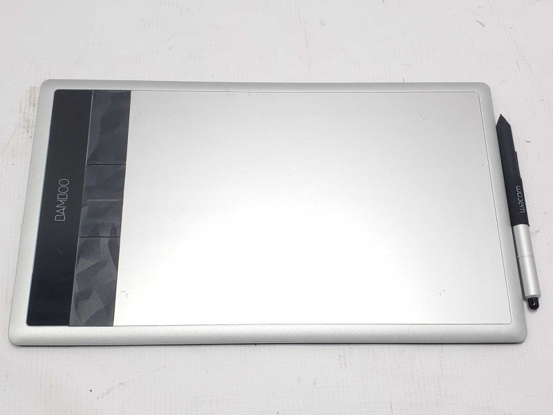WACOM Bamboo CTH-670 with Pen |