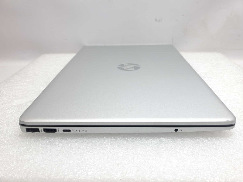 HP 15-dwOOO7ca, Core i5-8265u 1.6GHz, 8GB DDr4, 256GB SSD, w/ Power adapter _
