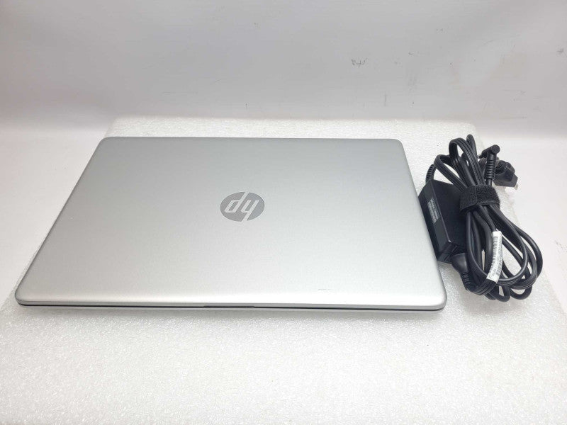 HP 15-dwOOO7ca, Core i5-8265u 1.6GHz, 8GB DDr4, 256GB SSD, w/ Power adapter _