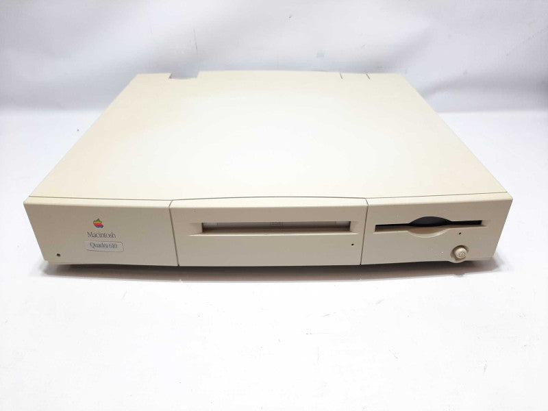 Vintage Apple Macintosh Quadra 610 Computer Boots to Chime +
