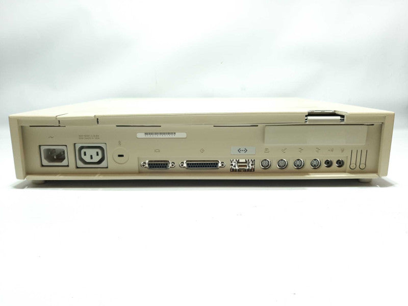 Vintage Apple Macintosh Quadra 610 Computer Boots to Chime +