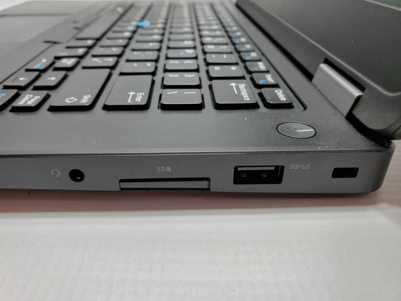 Dell Latitude E5470 Core i5-6300U @ 2.4 GHz 8GB Ram 250GB SSD (