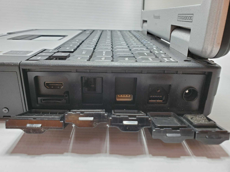Panasonic ToughBook CF-31 Core i5-5300U @ 2.3GHz 8GB Ram 500GB SSD *13340 Hours* (