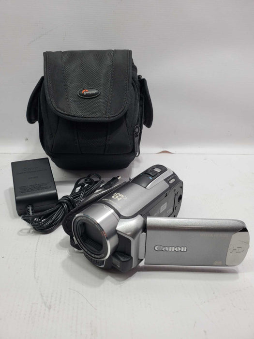 Canon VIXIA HF R100 A Digital Camcorder |