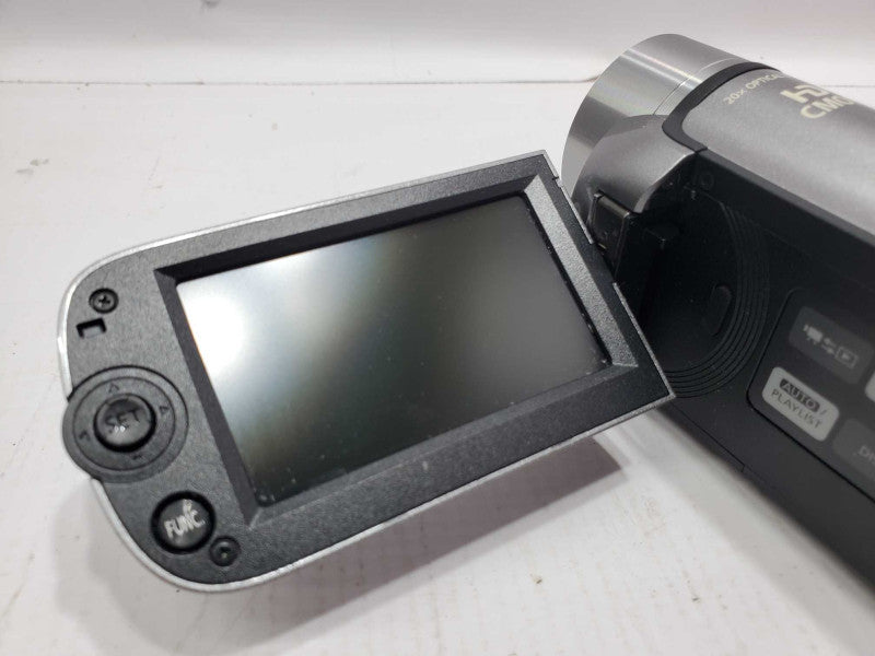 Canon VIXIA HF R100 A Digital Camcorder |