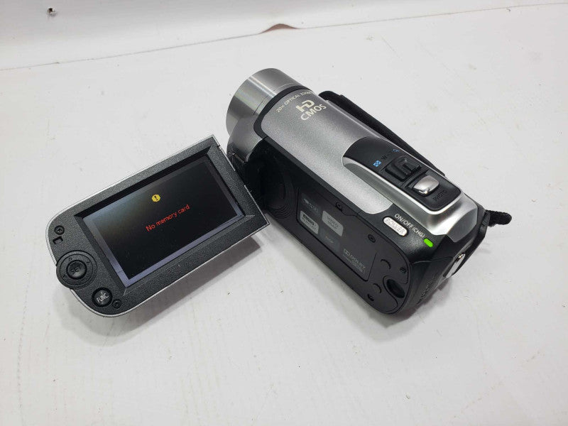 Canon VIXIA HF R100 A Digital Camcorder |