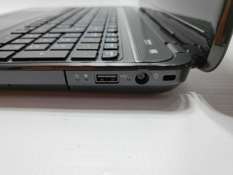 HP Pavilion G6 Core i3-3110M @ 2.4 GHz 8GB Ram 250GB SSD (