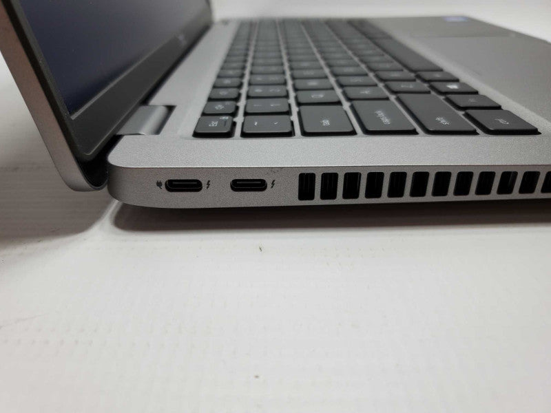 Dell P137G Core i5-1145G7 @ 2.6 GHz 8GB DDR4 250GB SSD (