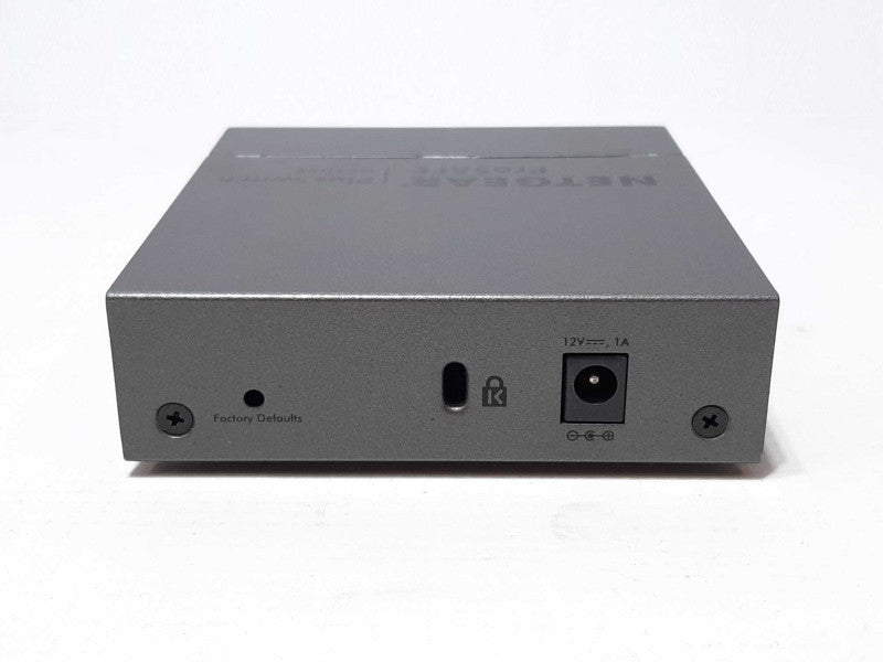 Netgear ProSafe Plus Switch GS105E v2 5-Port Gigabit Ethernet Switch +