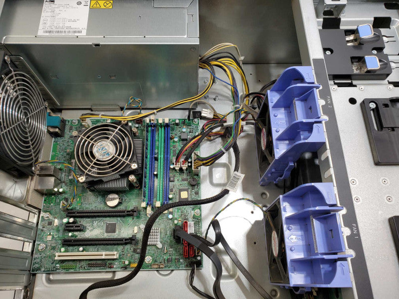 Lenovo ThinkServer TS440 Xeon E3-1225v3 @3.2GHz 4GB DDR3 No HDD No GPU No RAID )