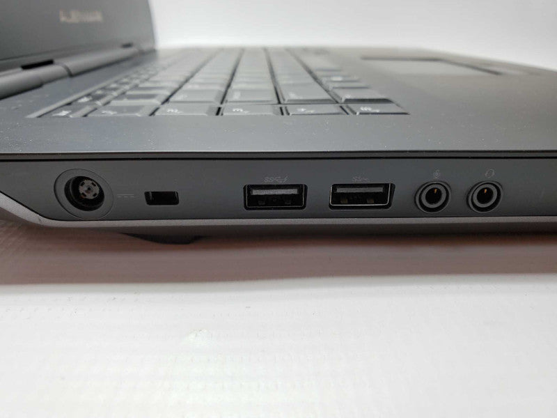 Dell Alienware 15 R2 Core i7-6820HK @ 2.7 GHz 16GB Ram 500GB SSD R9 M390x 4GB (