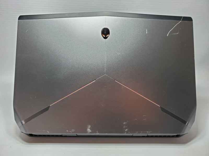 Dell Alienware 15 R2 Core i7-6820HK @ 2.7 GHz 16GB Ram 500GB SSD R9 M390x 4GB (