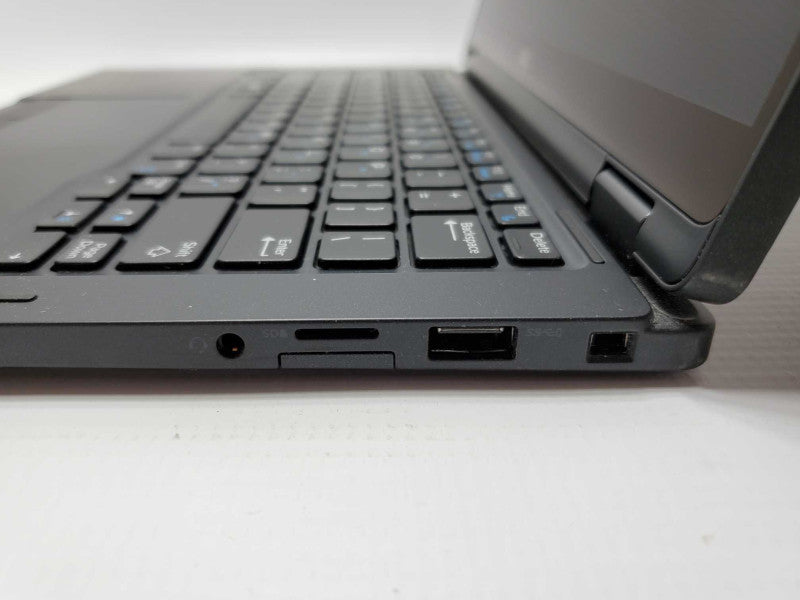 Dell Latitude 7390 2-in-1 Core i7-8650U @ 1.9 GHz 16GB DDR4 250GB SSD *READ* (