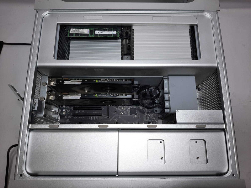 Mac Pro M.2010 Dual Quad-Core Xeon @2.4GHz 32GB RAM 1TB HDD 2x GeForce 8800GT1 +