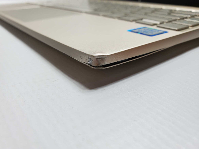 HP Envy Core i5-8250U @ 1.6 GHz 8GB DDR4 250GB SSD *Touchscreen - READ* (