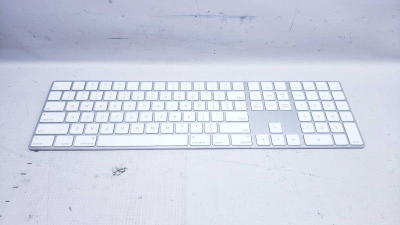 Apple Magic (A1843) Wireless Keyboard with Numeric Pad - Silver [