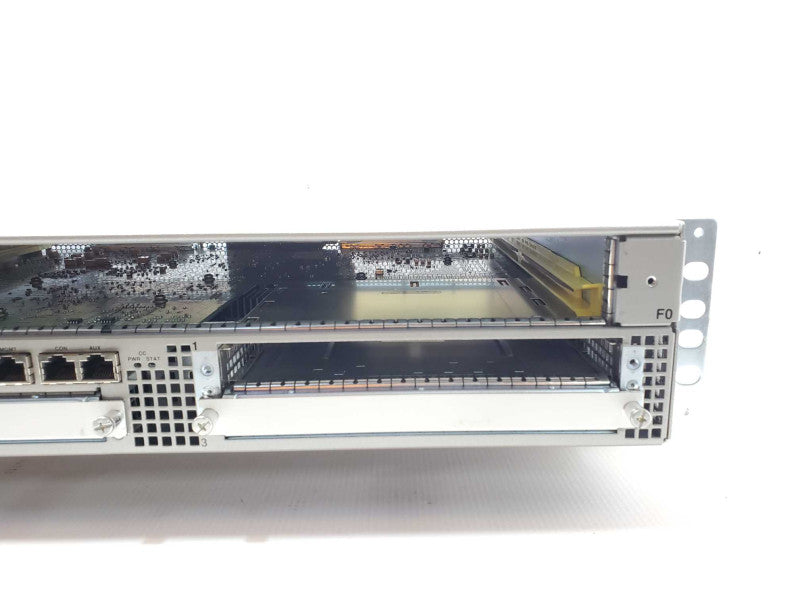 Cisco ASR1002 V02 Chassis, No Service processor module, No PSU, AS-IS _