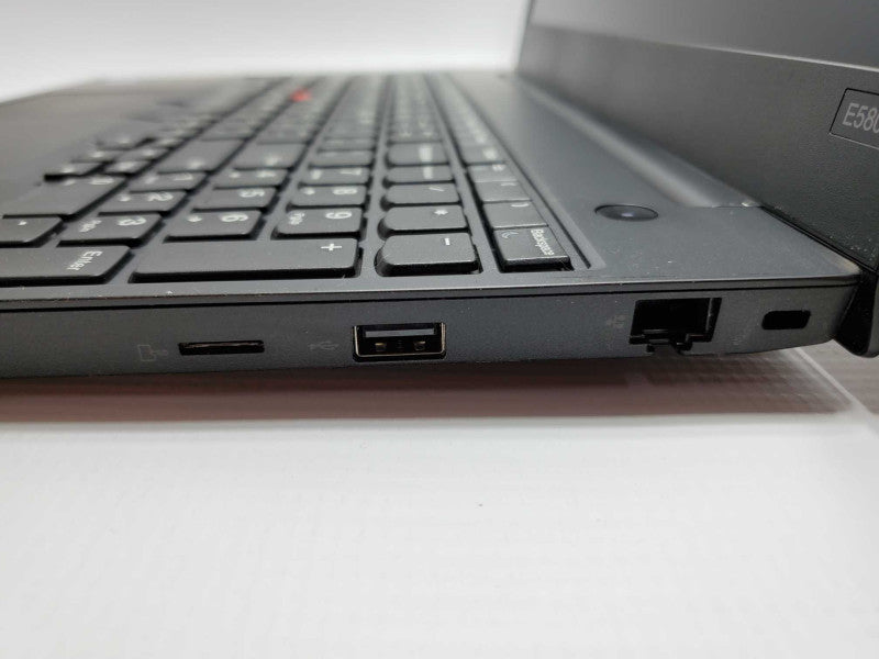 Lenovo ThinkPad E508 Core i5-7200U @ 2.5 GHz 8GB DDR4 250GB SSD (
