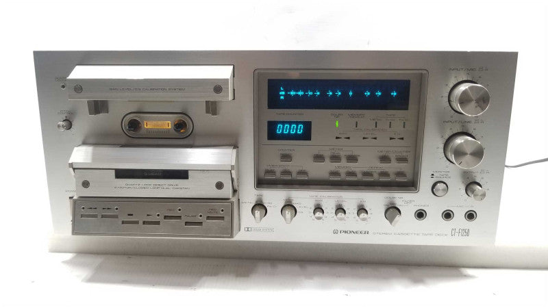 Vintage Pioneer CT-F1250 stereo cassette deck, Powers ON, AS-IS ~