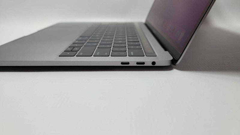 MacBook Pro 13-inch 2016 with TouchBar i7 CPU 16GB RAM & 256GB Storage READ -