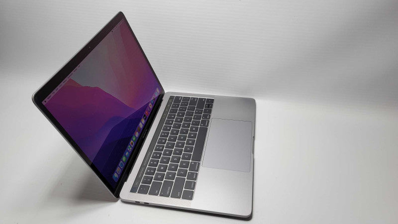 MacBook Pro 13-inch 2016 with TouchBar i7 CPU 16GB RAM & 256GB Storage READ -
