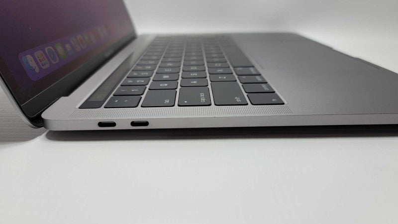 MacBook Pro 13-inch 2016 with TouchBar i7 CPU 16GB RAM & 256GB Storage READ -