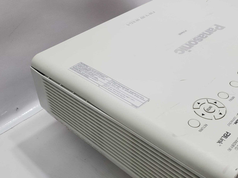 Panasonic PT-FW430 Projector HDMI/DVI/VGA, 253 Lamp Hours |