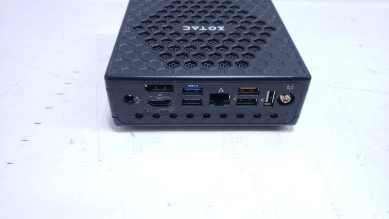 Zotac Mini PC ZBox-CA320NANO-P AMD A6-1450@1.01GHz 4GB DDR3 No HDD [