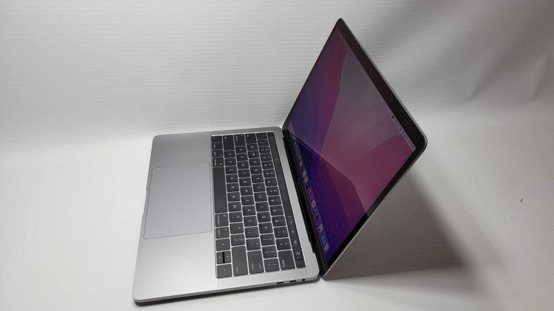 MacBook Pro 13-inch 2016 with i7 CPU 16GB RAM & 256GB Storage READ -