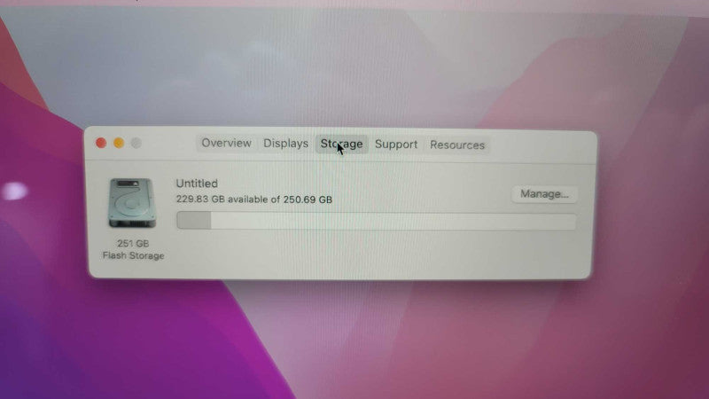 MacBook Pro 13 inch 2017 TouchBar with i7 CPU 16GB RAM & 256GB Storage  -