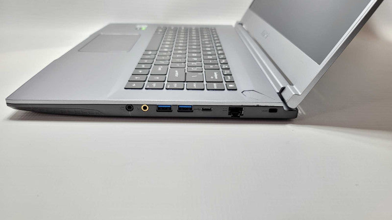 MSI MS-16R4 WF65 10TJ Workstation Laptop see description for specs READ -