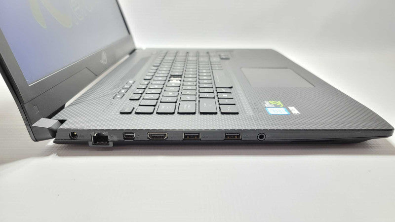 ASUS Strix 17 GL703GE with i7-8750H CPU 16GB RAM & 256GB NVME + 1TB HDD -